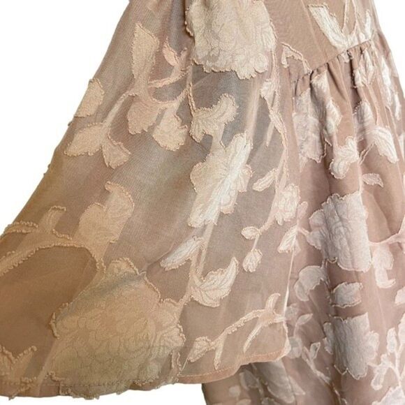 Women Blouse Deep Rose Floral Applique Flouncy Sleeve Button Back Neck Sz Small - Picture 11 of 16